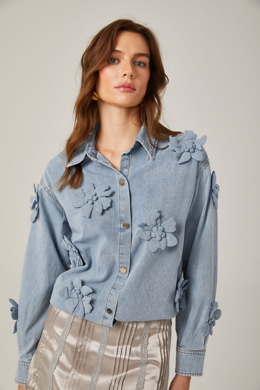 Armelle Çiçek Aplikeli Denim Gömlek