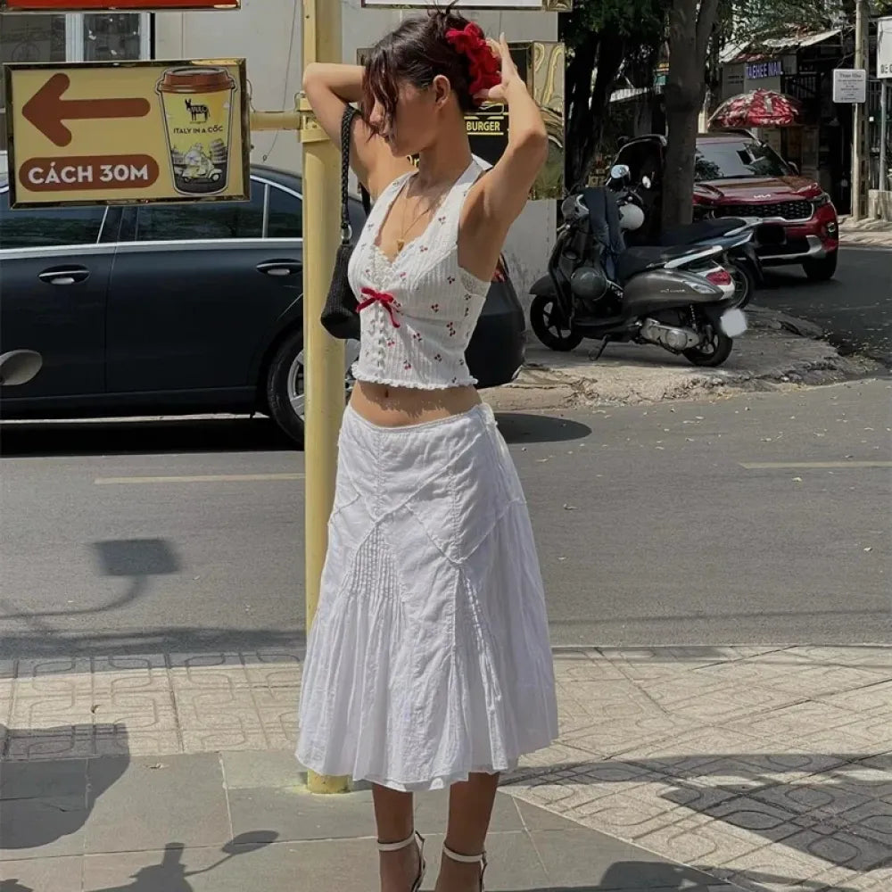 Kirazlı Boyundan Geçmeli Bluz