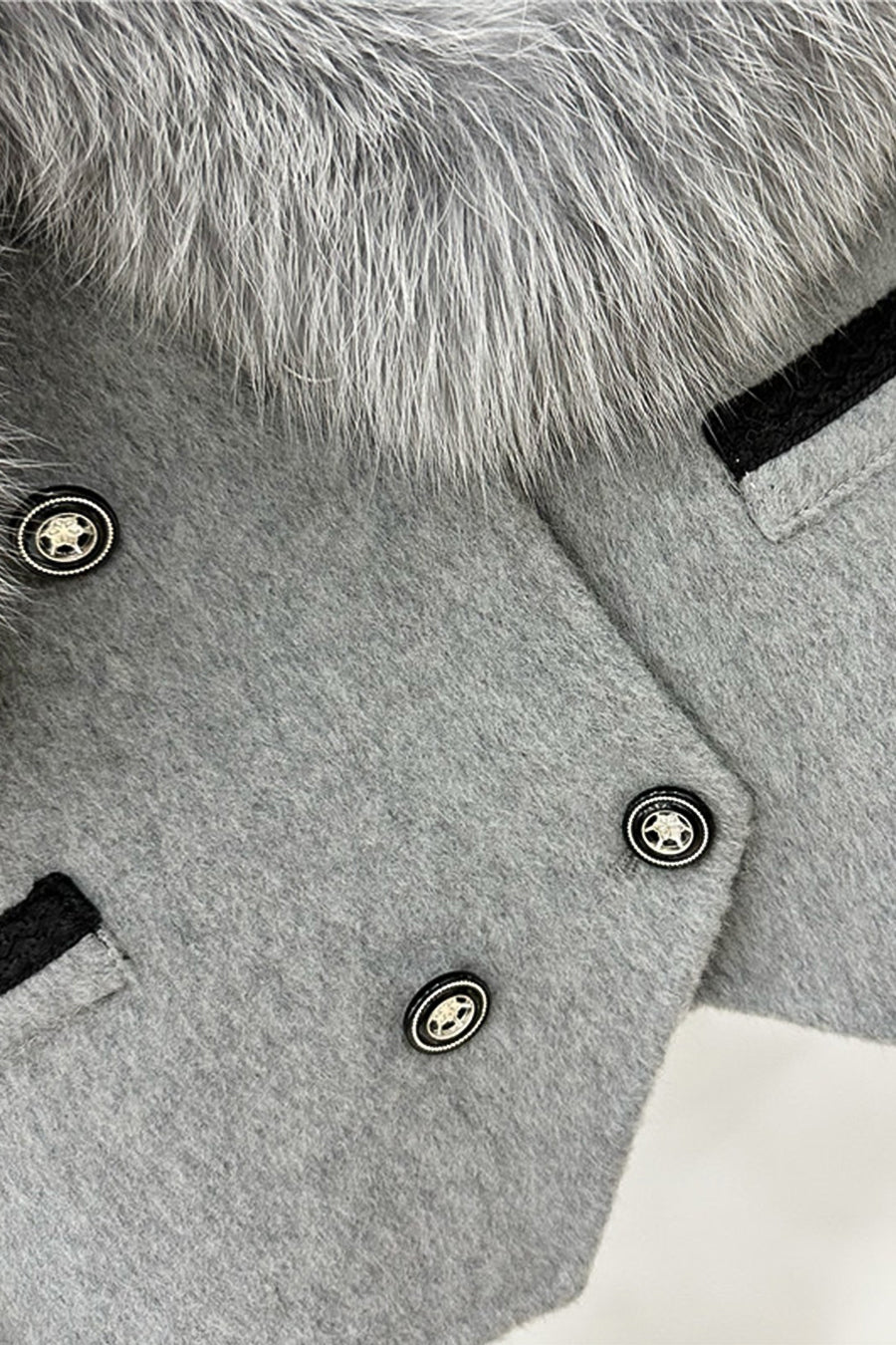 Kürk yaka crop ceket